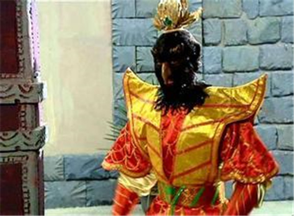 西游中孔雀公主是啥来头?如来敢收金翅大鹏雕,为何不敢动她?