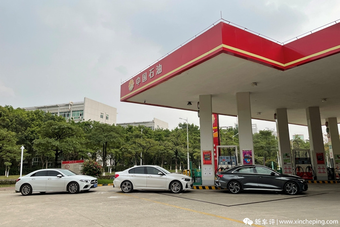 奔驰A级/宝马1系/奥迪A3，谁是年轻人的第一辆豪车？