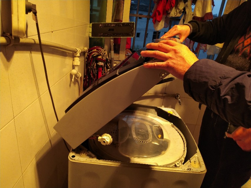 海尔全自动波轮洗衣机,洗涤排水正常,脱水不转,故障出在哪里?