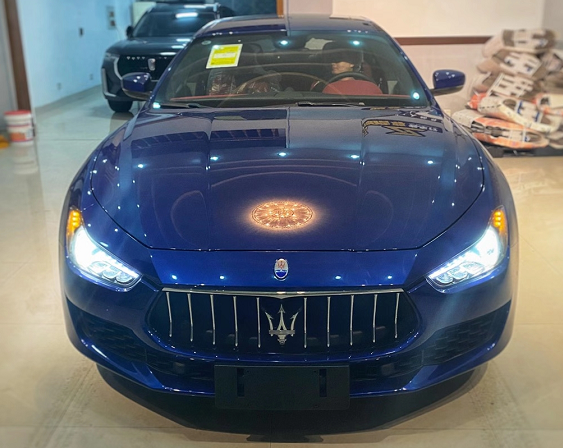 连跌6万！体验玛莎拉蒂Ghibli，内饰奢华，外观高调，2.0T动力？