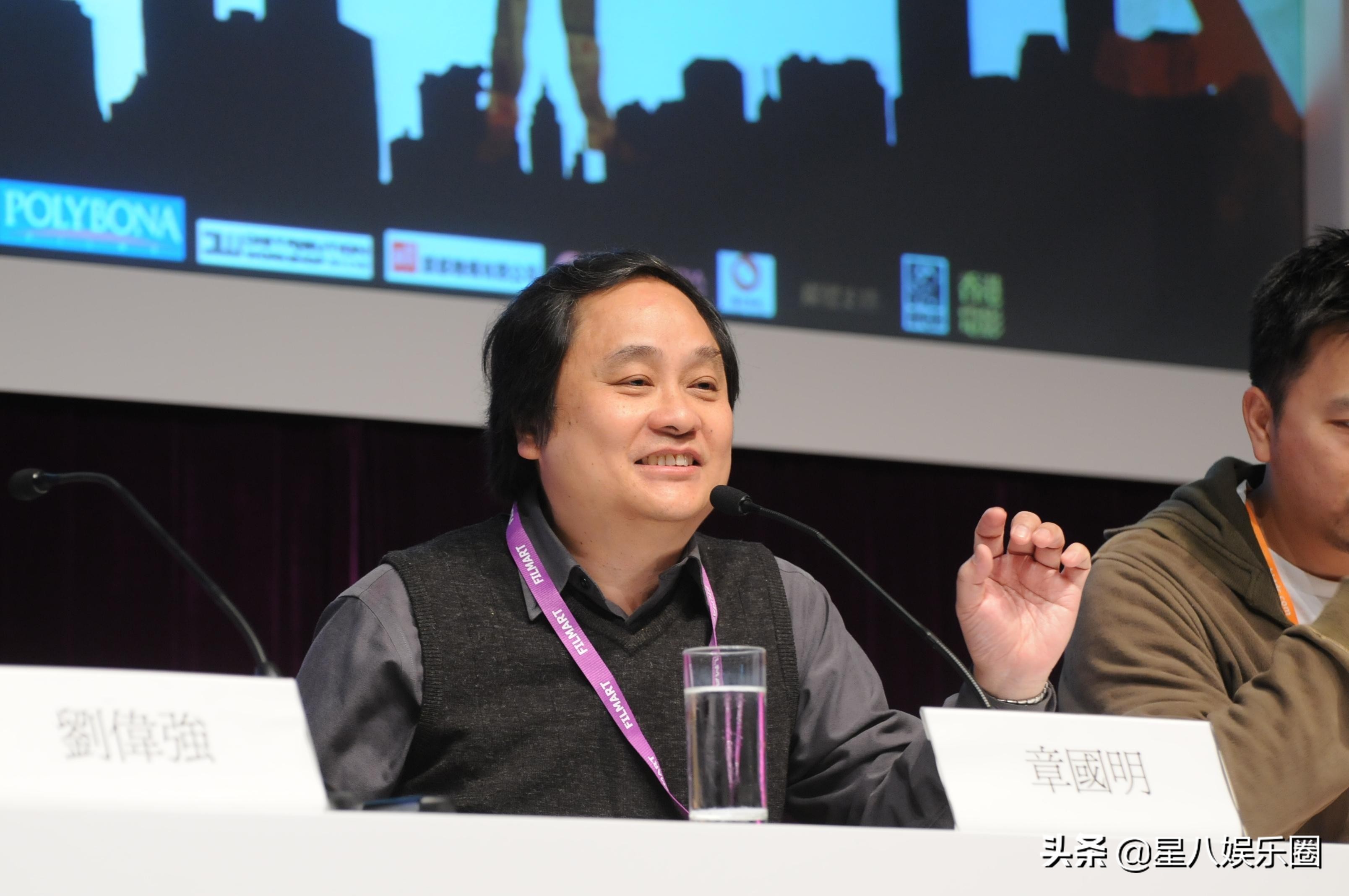 黄霑：一代音乐大师，追悼会万人合唱“千里我独行，不必相送”
