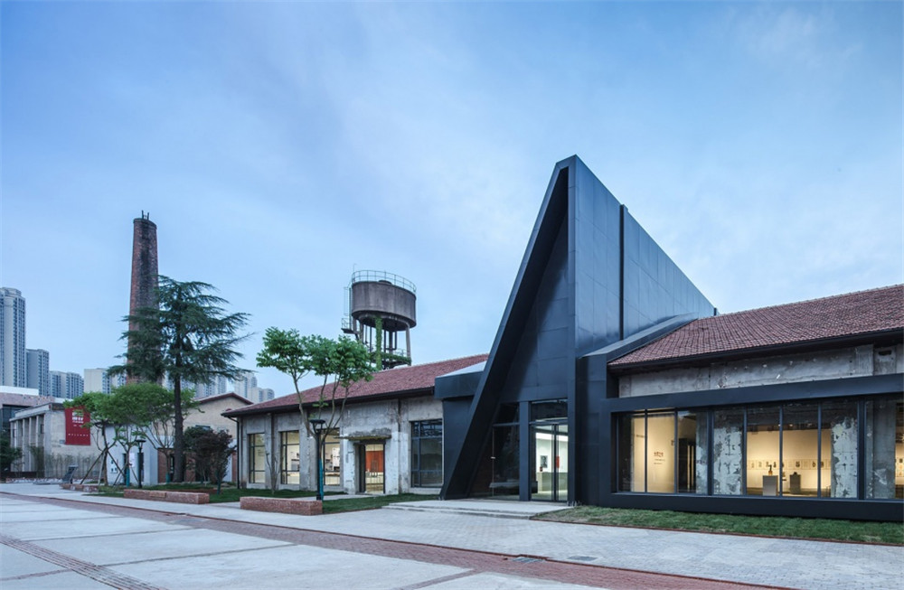 在城市的过往中寻找新生的力量，武汉良友红坊旧改设计欣赏