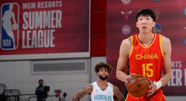 周琦去年nba为什么被拆掉(同样是43顺位，火箭为何留哈腾弃周琦？选秀报告早就给出答案)