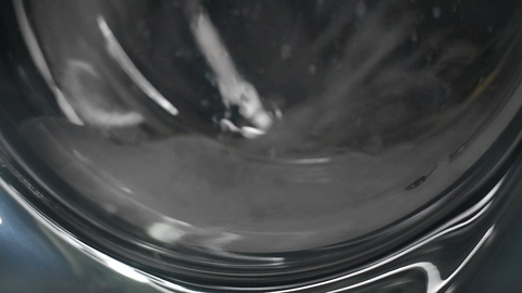 亿万气泡超强去污技术，小天鹅超微净泡水魔方洗烘一体洗衣机体验