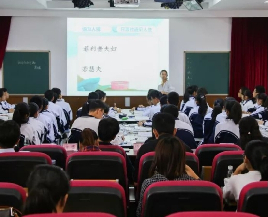 学生在私立学校和公立学校上学，未来有什么不同？还好当初没选错