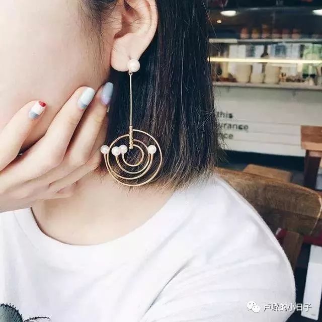 看了100款耳環(huán)后，我挑選出了這6款，今夏最I(lǐng)N