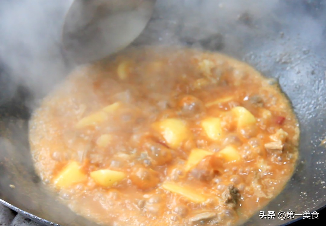 西紅柿燉牛腩,西紅柿燉牛腩的做法最正宗的做法