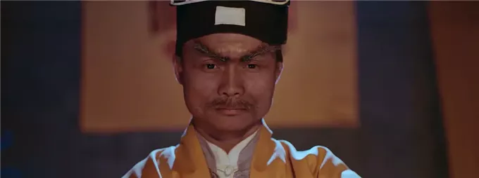 港版《上帝也疯狂》,周星驰林正英唯一的合作,“李小龙”来助阵
