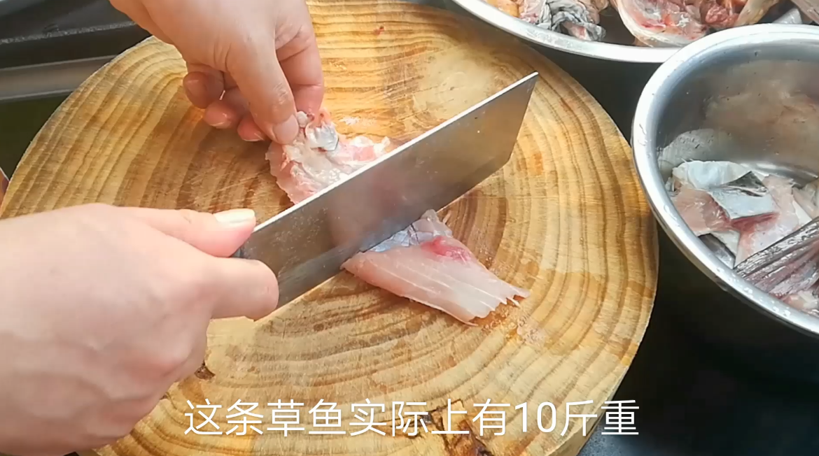 鱼杂怎么做好吃（大厨教你鱼杂在家这么做）