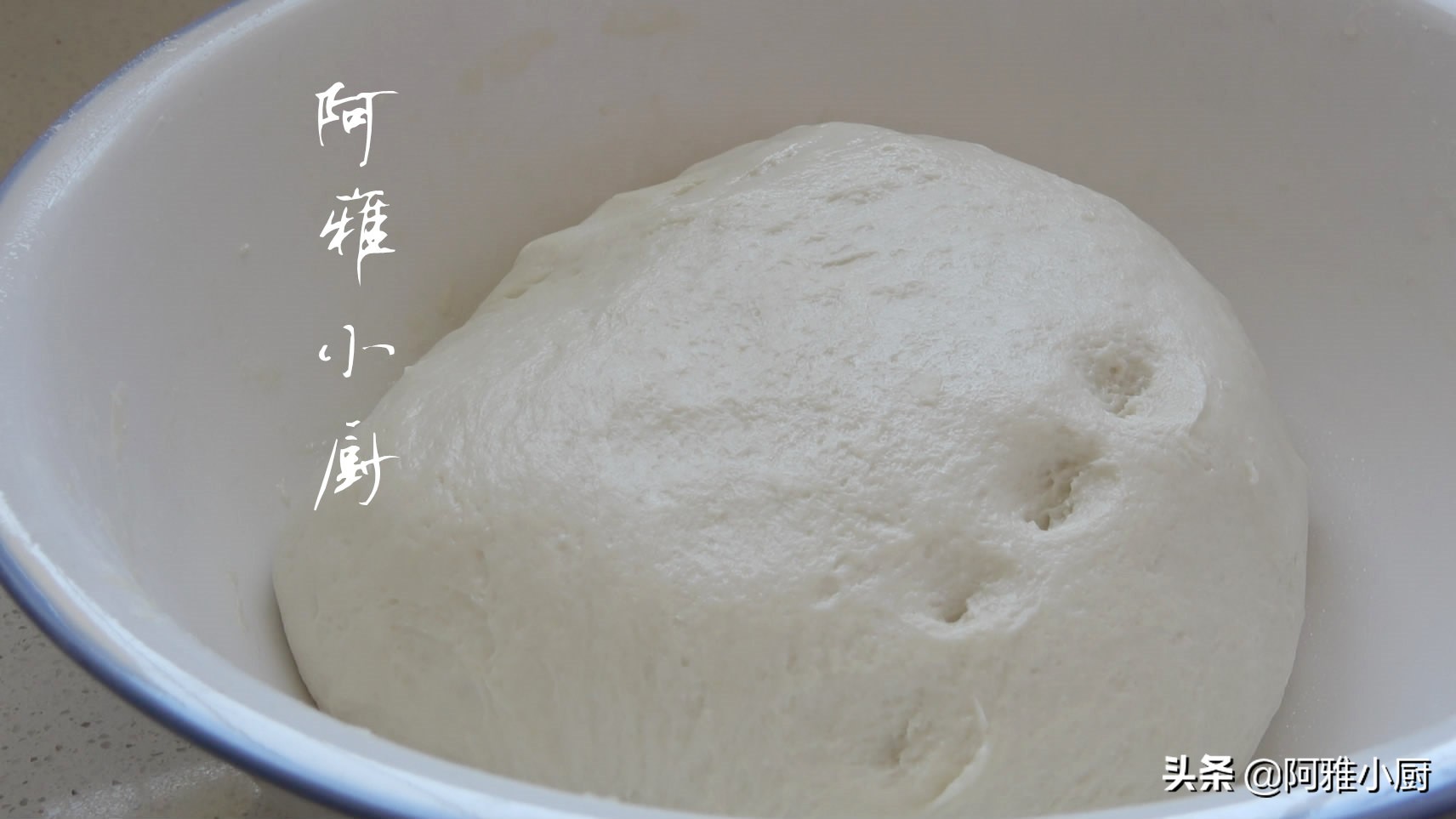 家常烙饼柔软多层，和面最重要，学会这个技巧，柔软筋道凉了不硬