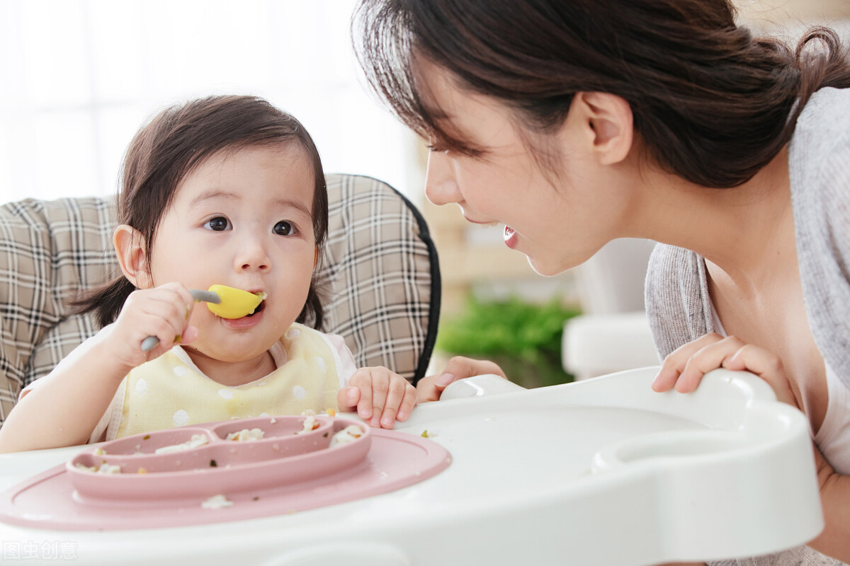 汤泡饭虽然方便，但幼儿久吃却不好，孩子再爱吃，也别给宝宝多吃