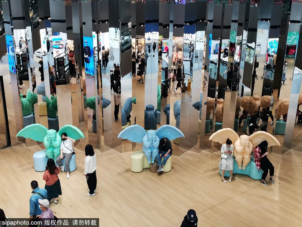 国庆假期未来三天多降雨，北京这些人气火爆的购物地，赶紧安排！