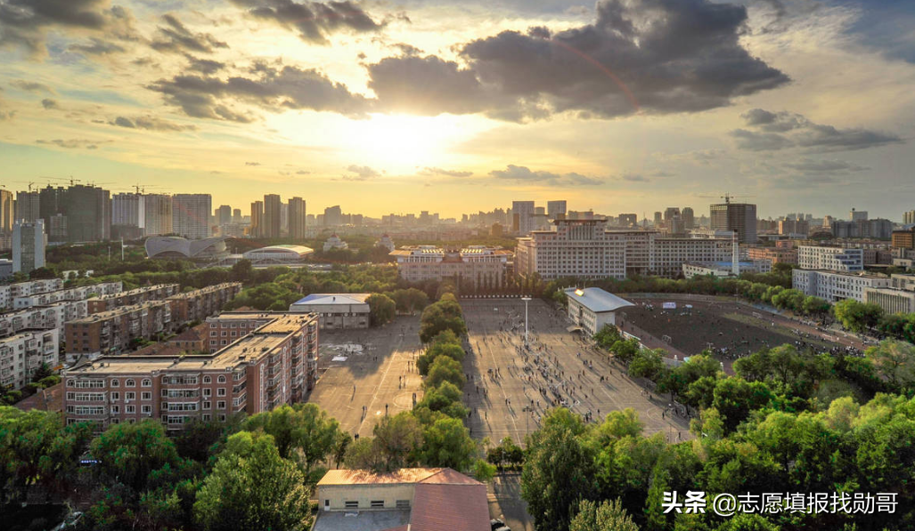 江苏这所“普通”院校表现亮眼，3个学科进入全国前五，实力超211