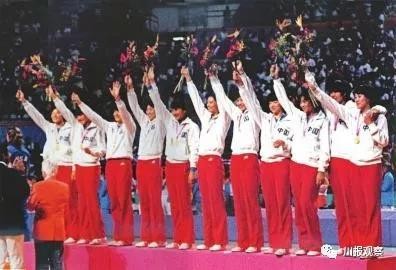 骄傲！中国老女排12金花之一，退役进入四川大学，曾任四川省体育局局长！