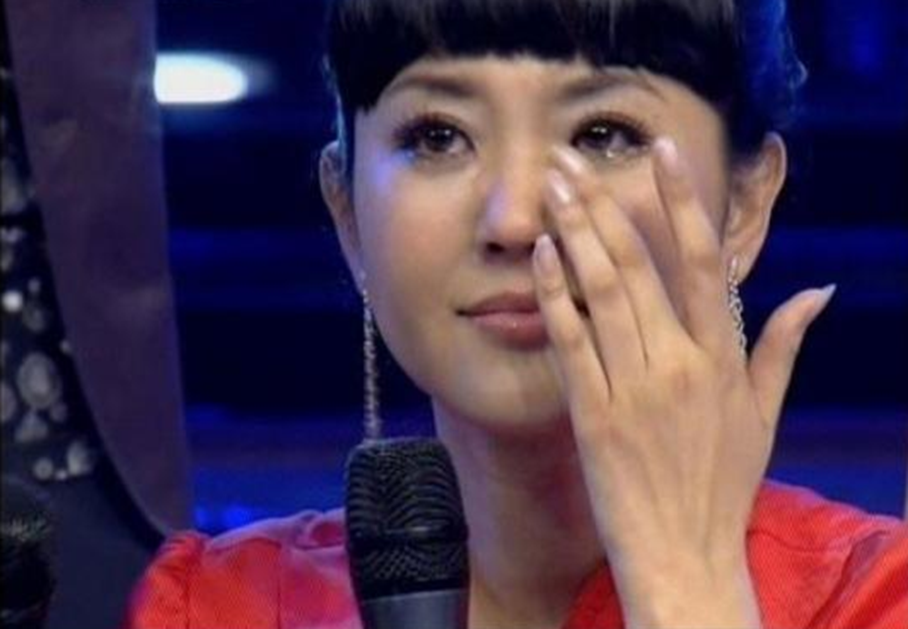 主持人方琼：15岁丧父愧疚终身，成“河北一姐”真的是靠老公吗？