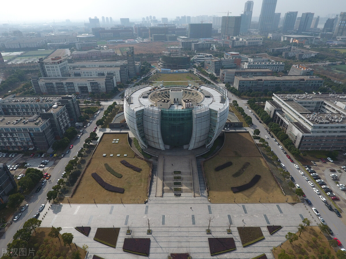 这4所双非医学院，实力不输985/211！当地医院抢着要