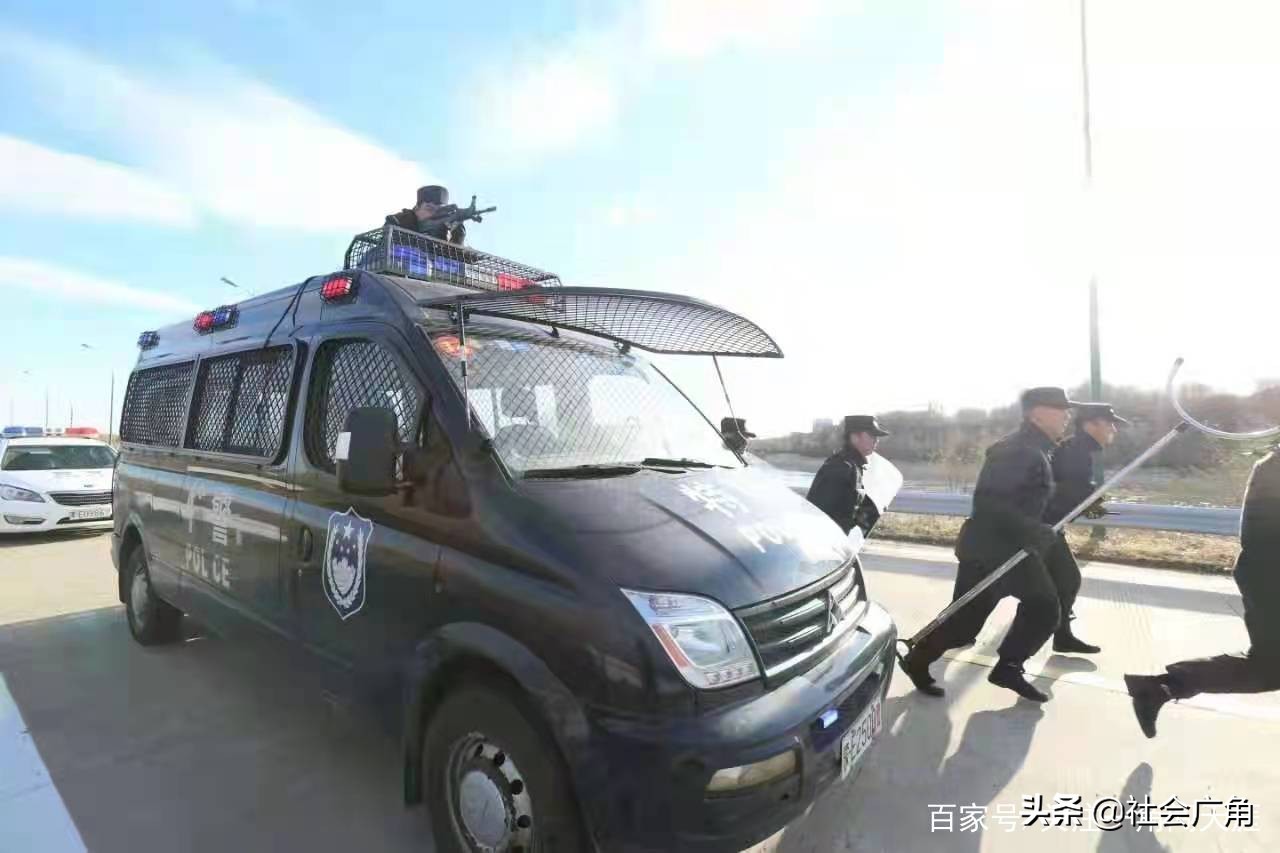 内蒙古呼伦贝尔市莫旗公安局开展“警企联动”应急演练活动