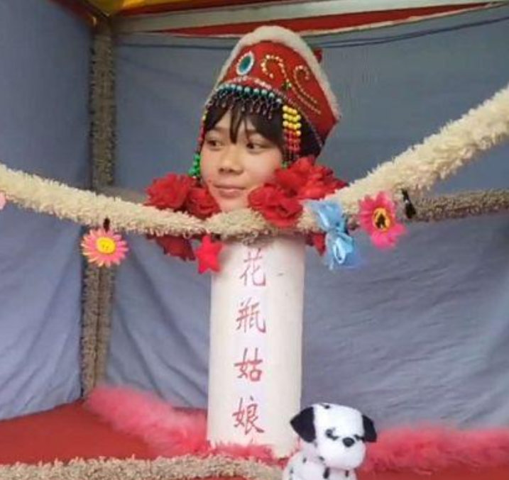 【人彘】汉惠帝刘盈被吕后残害至死，被迫看她养母残忍对待戚夫人。
