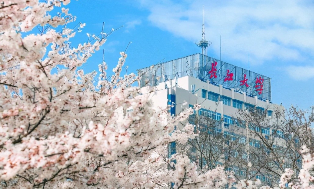 “2021高考十大热搜专业”揭晓！长江大学上榜6个