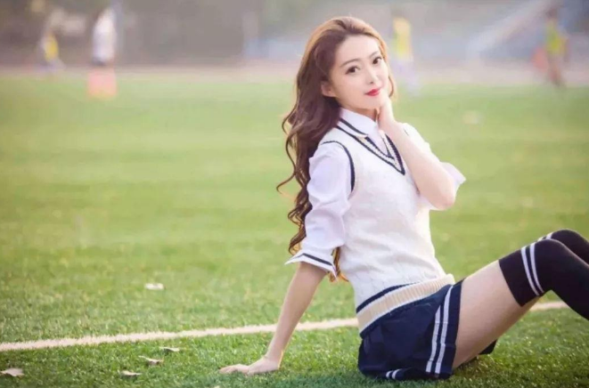 女大学生发现“新商机”：“私下交易”不断，看似快活但危害不小