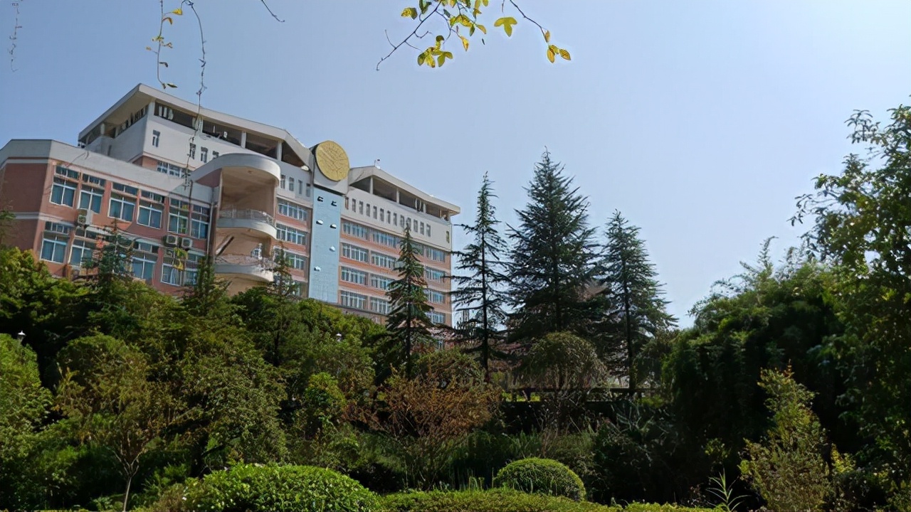 四川省7所师范高校录取分：其中4所理科500分以下也能考上