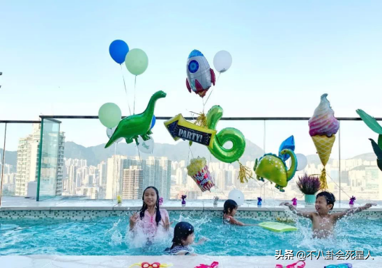 香港艺人上海聚会，有人在上海租房每月14万，有人在广州买豪宅