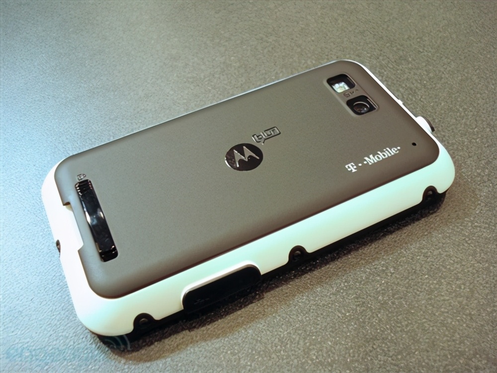 摩托罗拉defy新款摩托罗拉defy的参数配置