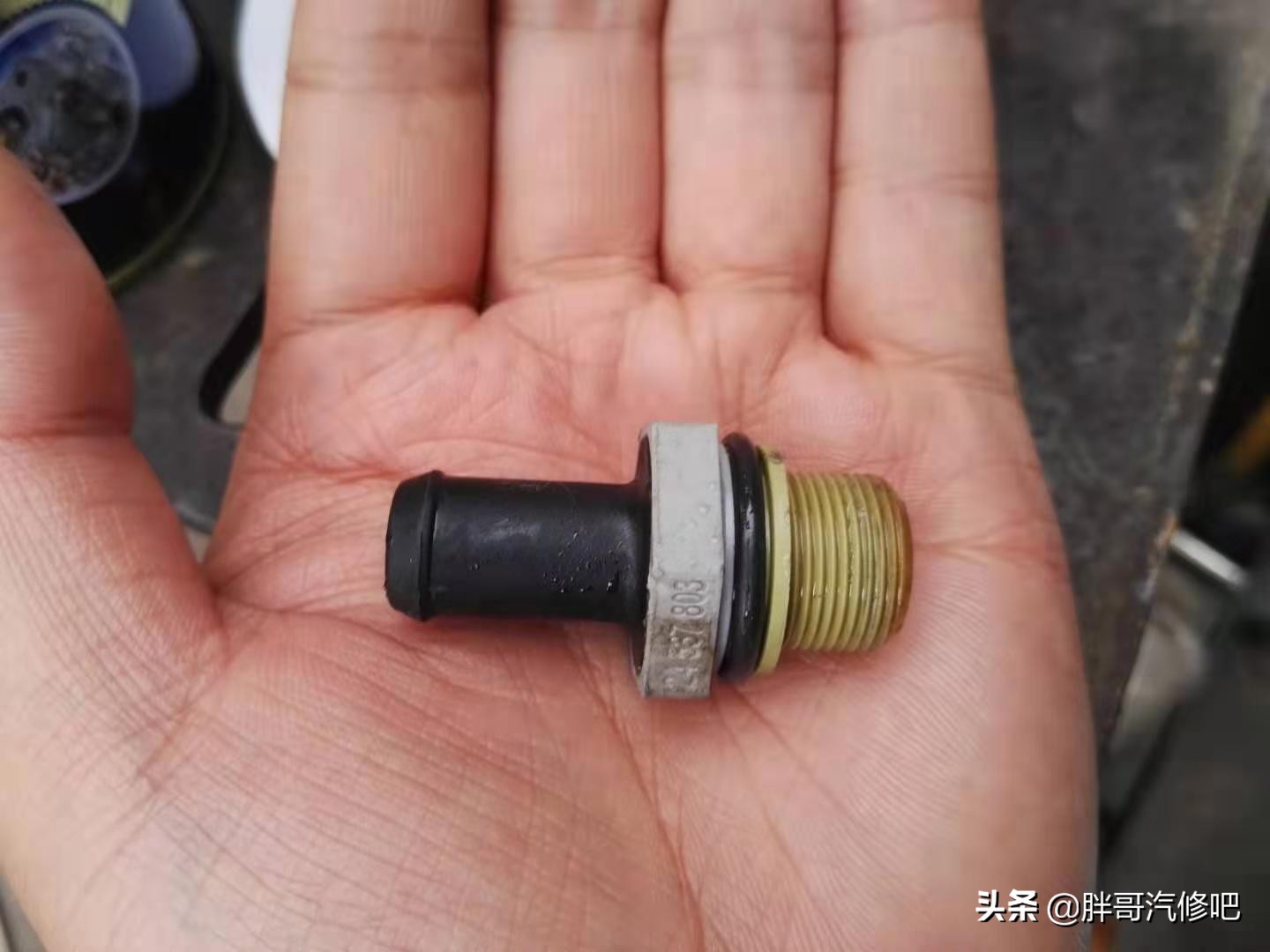 五菱宏光B12发动机，机油乳化水堵漏水，胖哥基本维修完毕