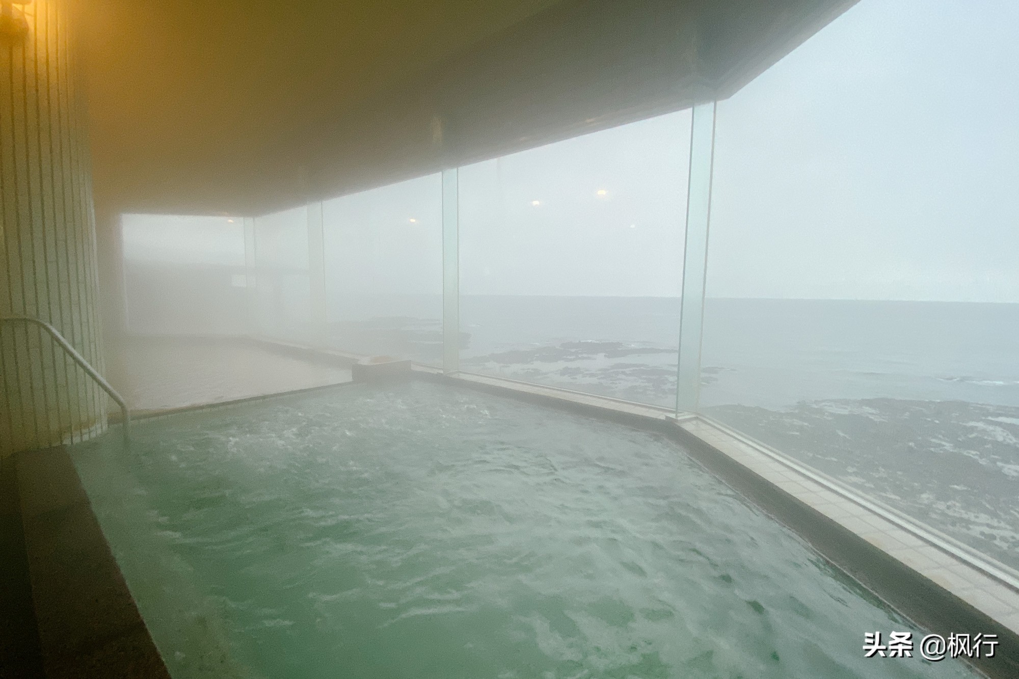 这个日本海边的混浴温泉被称“不老不死”，到底有什么神奇之处？