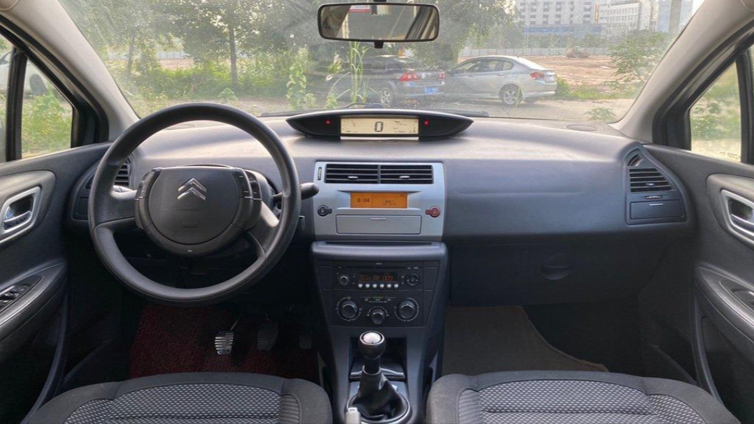 两万块能做什么？这三款二手车大气又实用，毕业生拿来代步正合适