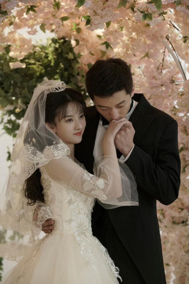 乔四美亲眼目睹丈夫偷情 情绪激动导致孩子早产