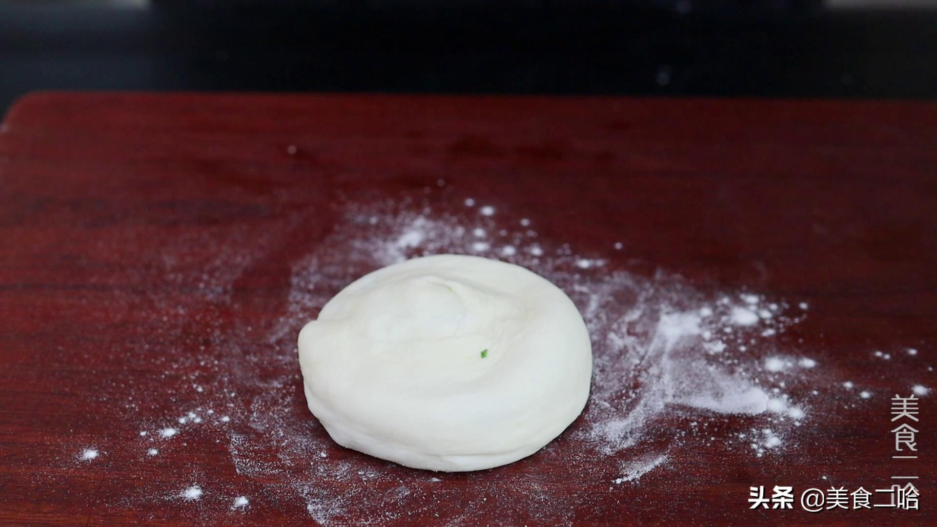 保姆级别的烙饼教程，酥脆松软，凉了不硬，层次多的数不过来