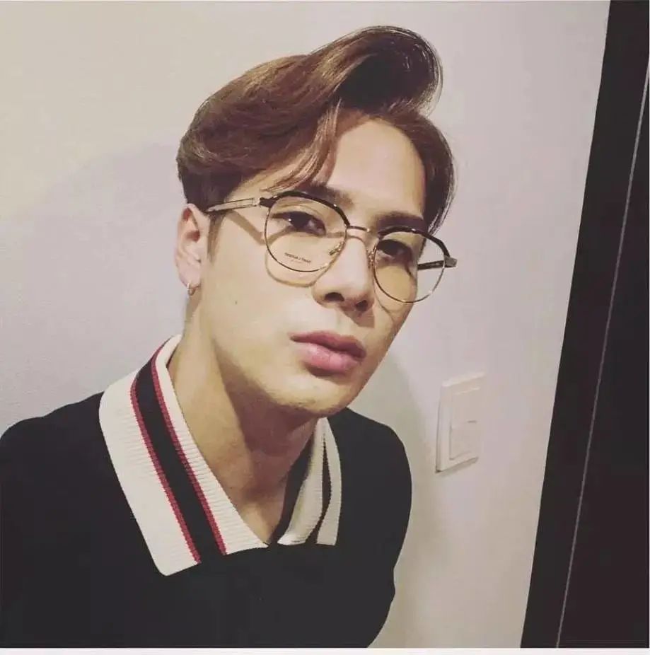 把T恤脫了！換上這件POLO衫，時(shí)髦又好看