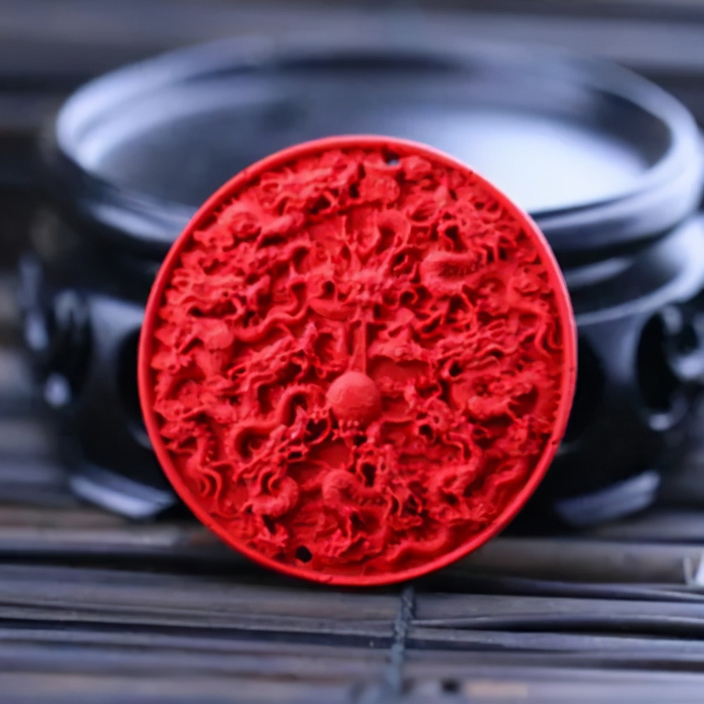 红朱砂手链作用与功效详解朱砂辟邪是真的吗