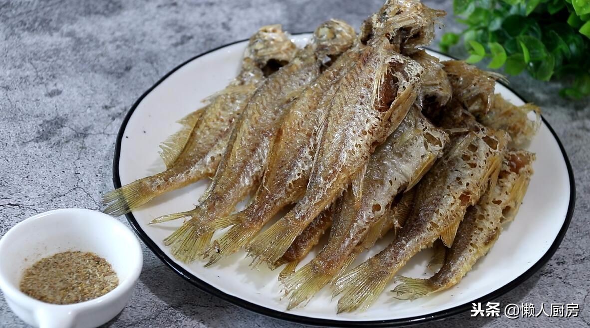 干炸小黃魚的做法,干炸小黃魚的做法視頻