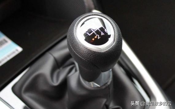 手动挡如何平顺换挡？老司机：掌握好这一点足矣