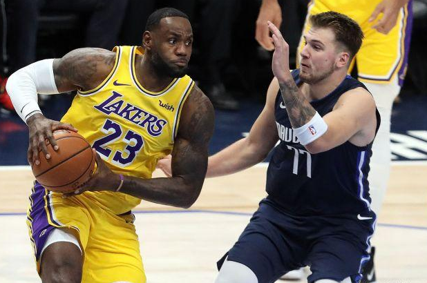 nba为什么网页的看不了(腾讯NBA登上热搜！视频直播全被取消 想看詹姆斯都不行)