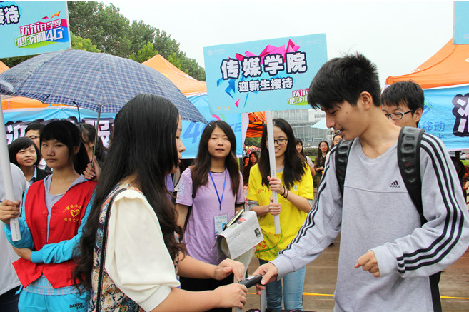 大学男生“身高”多少算达标？低于这个数都算矮，学妹的话扎心了