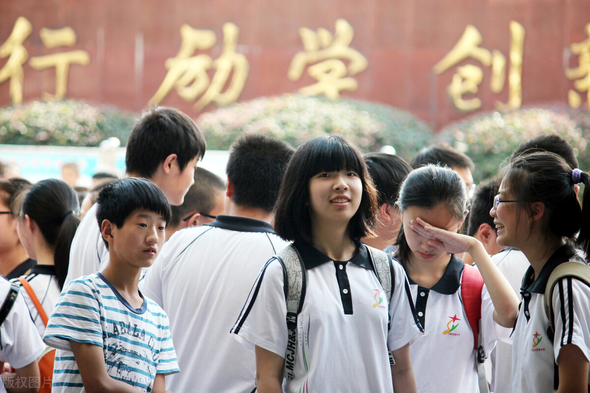 近年来安徽省中考英语完形填空测试的内容效度研究