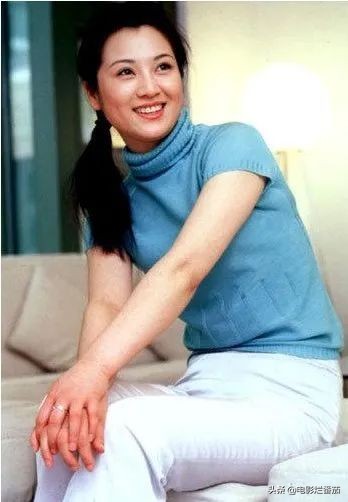 这些年离世的央视主播，两名出意外，5位患癌逝世，最年轻仅33岁