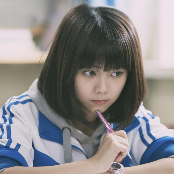 初中生不良发型大全,"垂帘听政"属实形象,德育主任无语望天