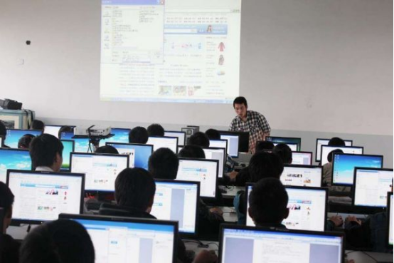 计算机成“热门专业”，毕业生透露真实就业情况，有些出乎意料