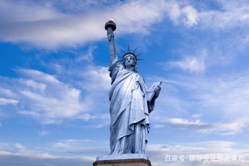 要出国旅游，怎么办理签证呢？