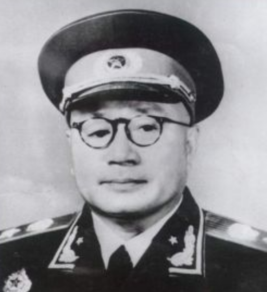 1986年刘伯承逝世，邓小平查看治丧委员会名单：怎么没有肖永银？