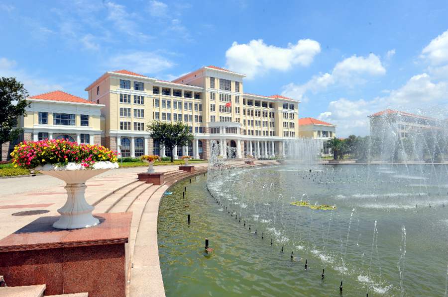 上海被“忽视”的5所一本大学，就业率高，适合普通学生