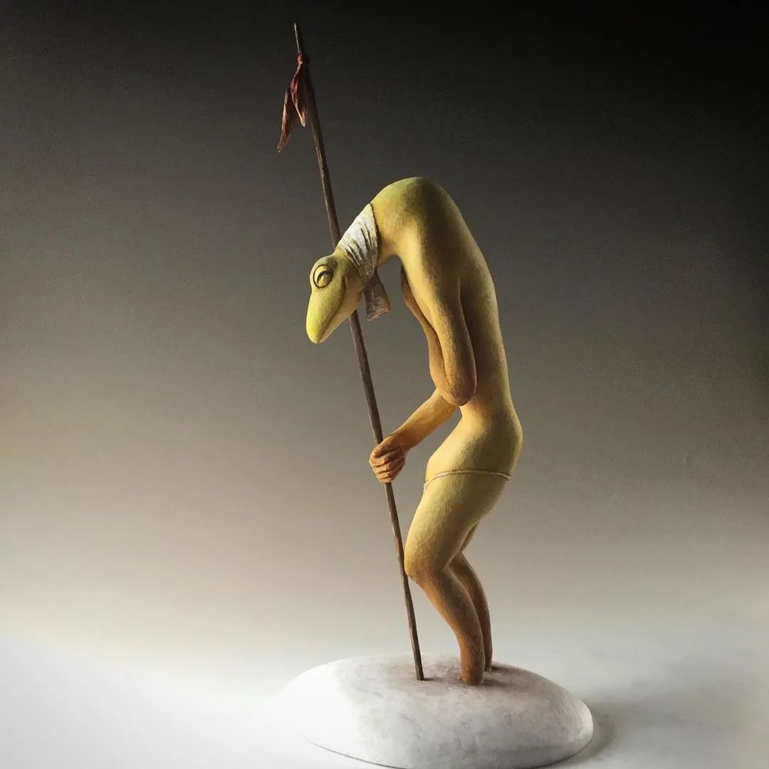 60岁日本老人的“治愈系”木雕，让人直呼“幸福”：太大胆了吧