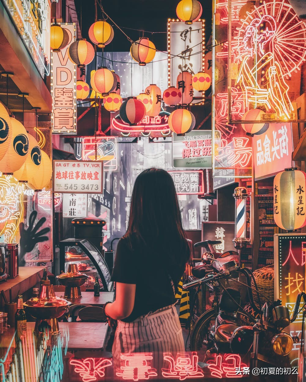 心已死，梦成灰，世界再大也找不到属于我的一寸光。