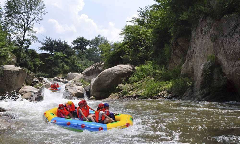 老君山挑战之旅丨3小时飞拉达攀岩，9公里大峡谷漂流