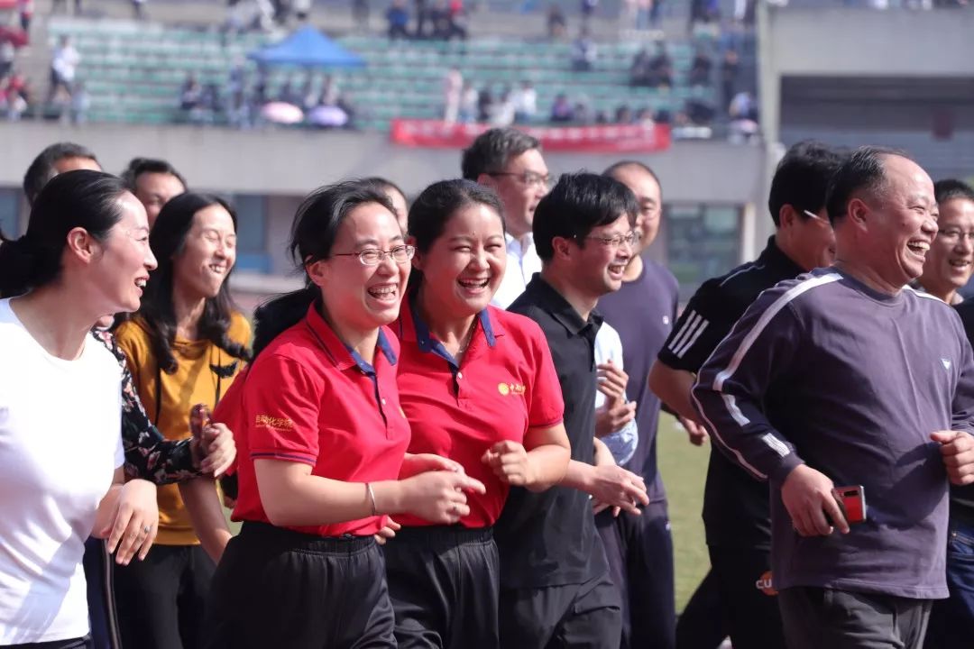 中南大学第二十届校运动会开幕！快来pick你最喜欢的方阵！