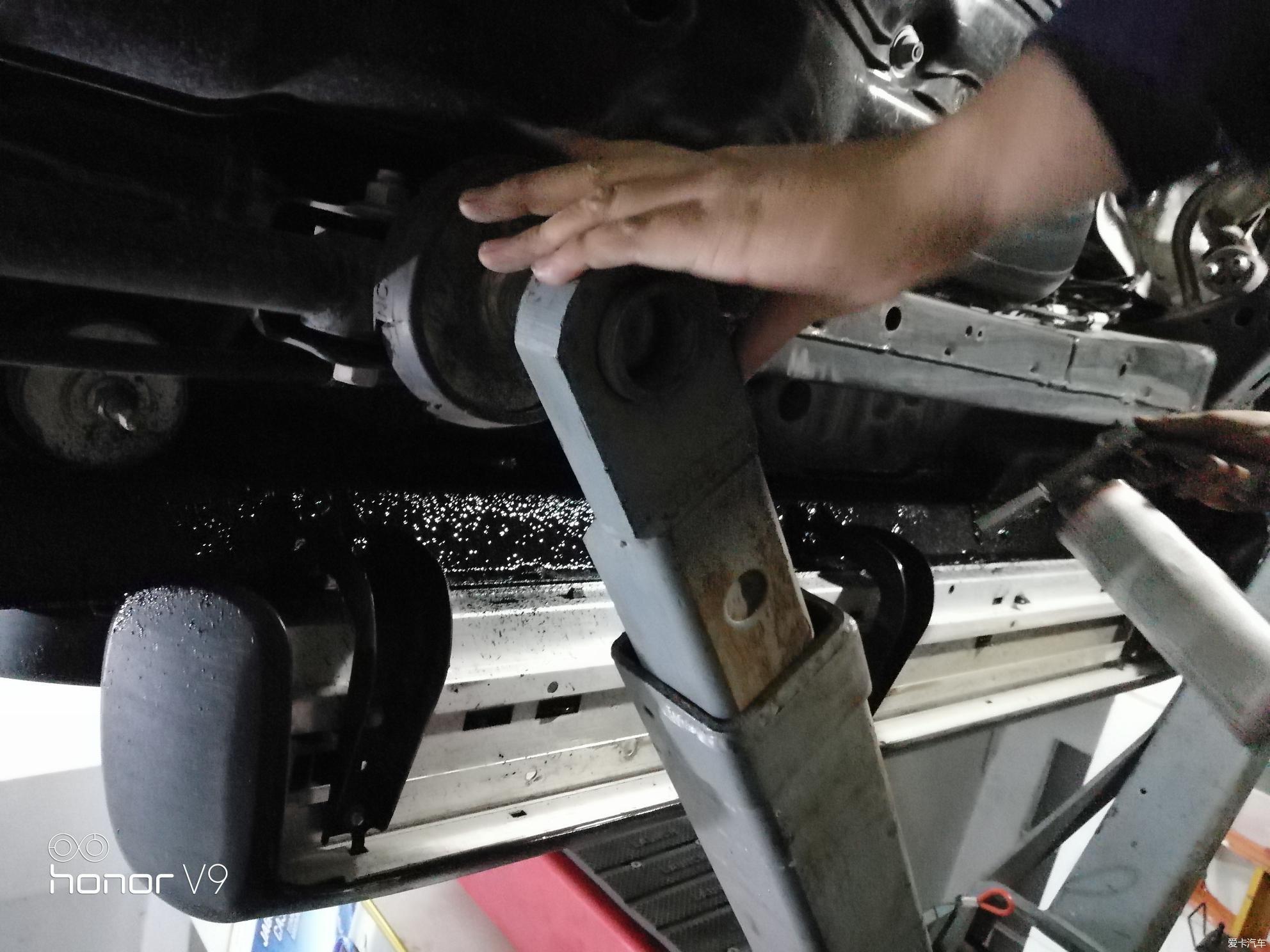 奶爸的自驾“遛娃神器”？丰田FJ酷路泽提车，轻度改装分享